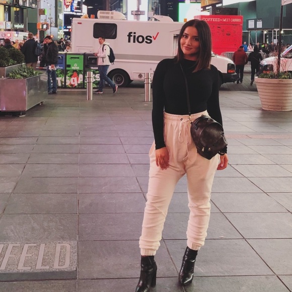 Daniel Patrick Joggers - Picture 2 of 2